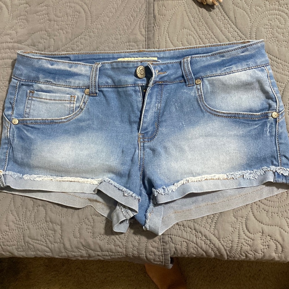 Washed out jean shorts